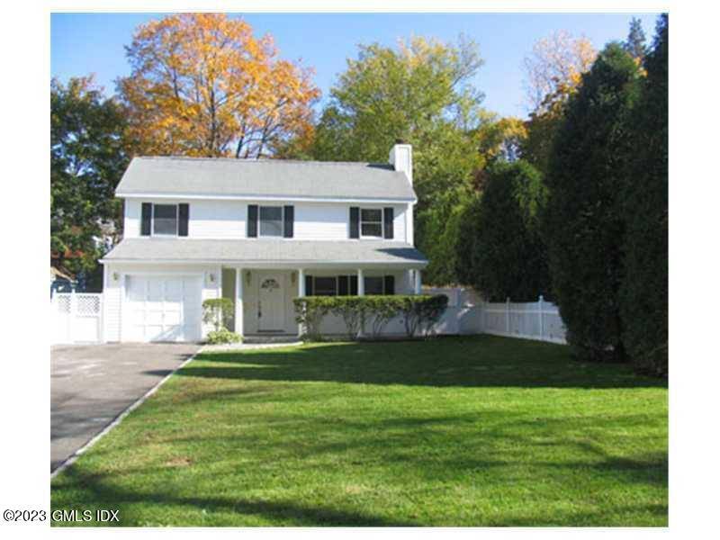 Ideal 4 Bedroom Colonial in the Desirable ''Edgewater'' Neighborhood in Old Greenwich.