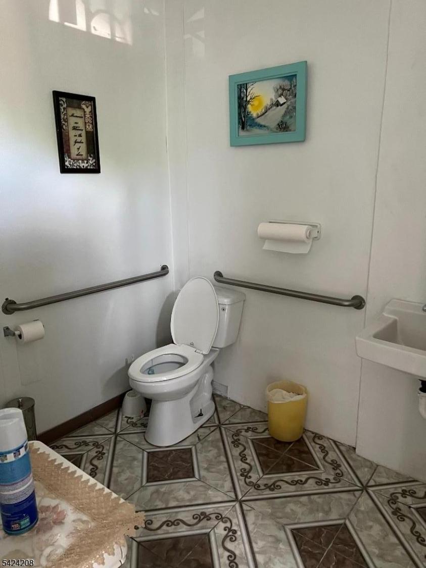 Ladies Restroom