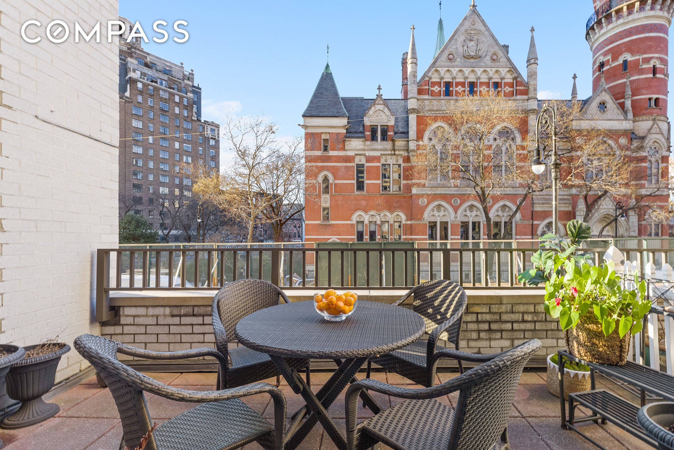 BRIGHT AND STUNNING HOME IN THE HEART of CENTRAL GREENWICH VILLAGE This luxurious residence has an array of impressive features and is sure to captivate even the most discerning buyer.