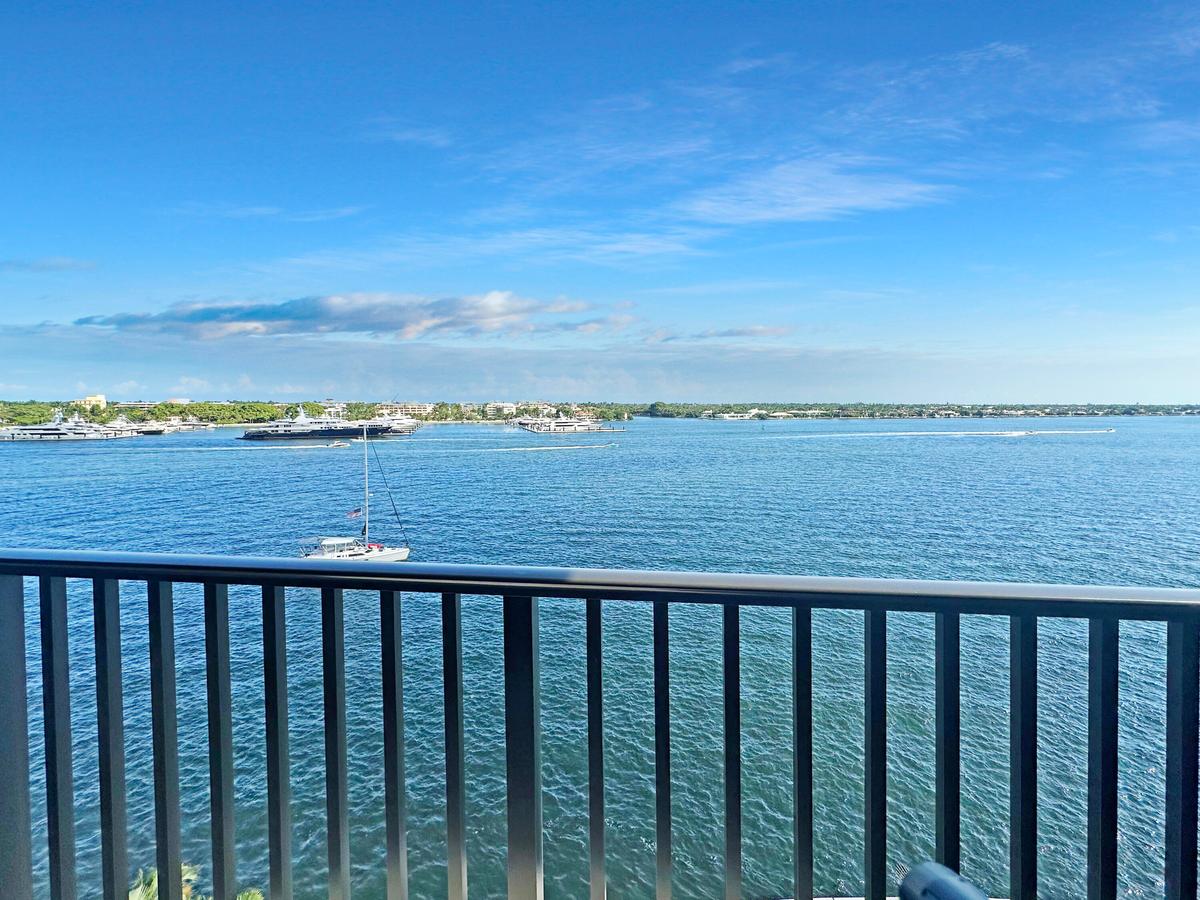 The Intracoastal as your daily backdrop, quiet, endless, unforgettable.