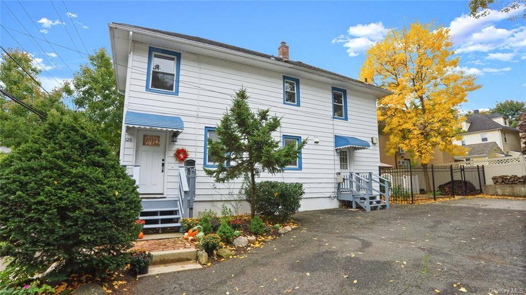 This adorable village 3 bedroom, 2 full bath colonial is close to Metro North train station, shopping, supermarket, restaurants, Pelham Art Center, Pelham Picture House and schools.