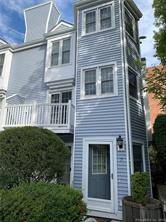 Lovely downtown Stamford Condominium with hardwood floors ready for you to move right in.