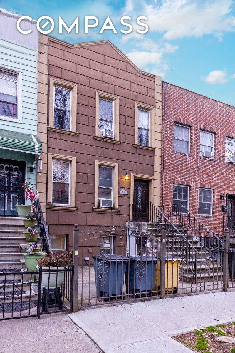 Welcome to 41 Pilling Street, a two family in Bushwick.