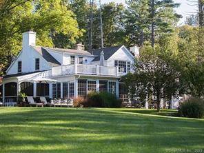 Ever dreamt of writing the great American novel in the quintessential New England location ?