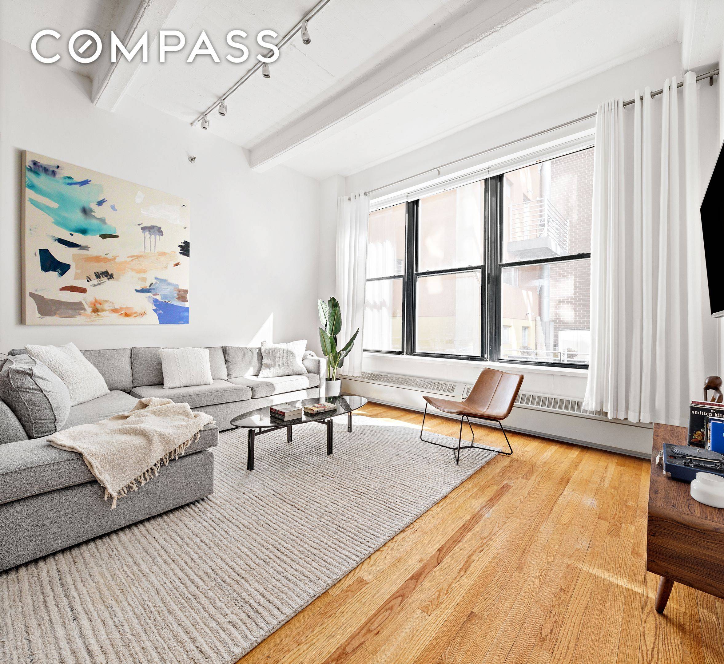 Your Dumbo dream home awaits at the coveted Sweeney Building, a stately industrial style condominium in the heart of one of Brooklyn s most prized neighborhoods.
