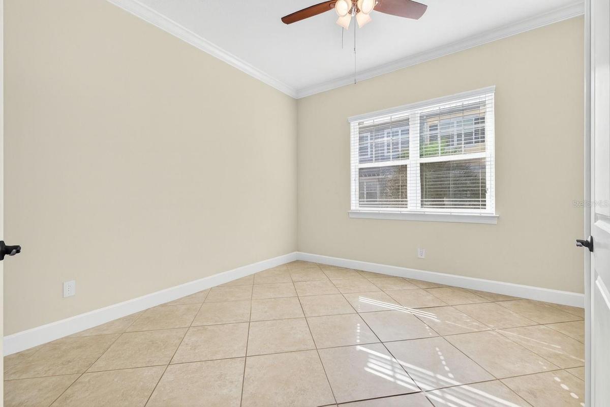 Office/4th bedroom