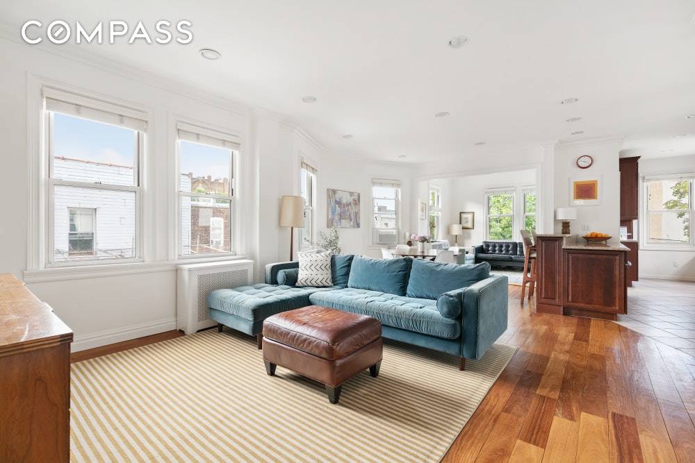 Welcome home ! This bright and airy freestanding Kensington home is truly move in ready.