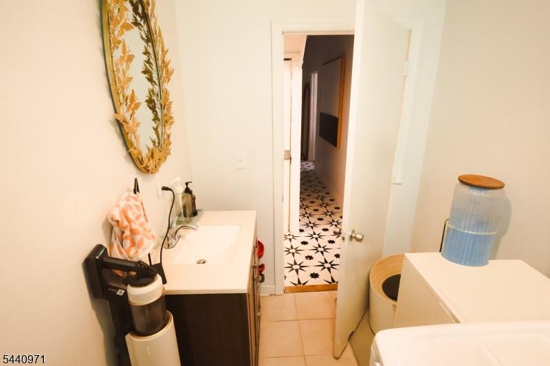 Half Bath/Laundry (2nd View)