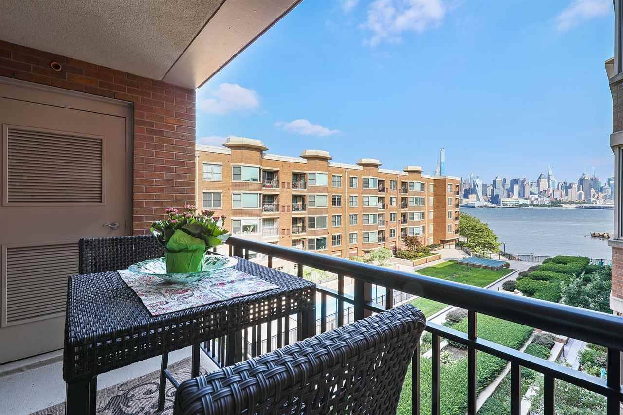 22 AVENUE AT PORT IMPERIAL Condo New Jersey