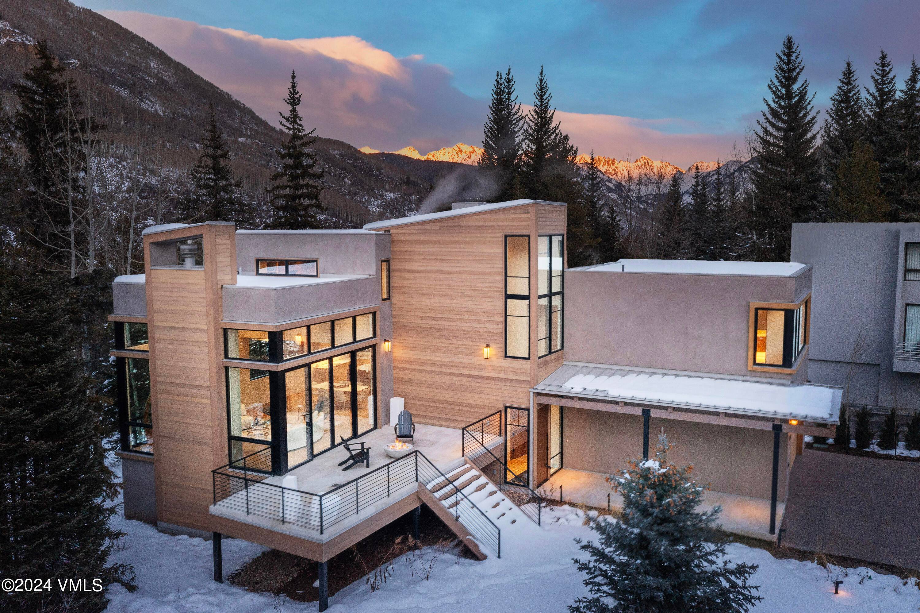 Located on the Vail Golf Course and a short walk to Vail Village, Ford Amphitheater, and ski slopes, this single family home boasts southern mountain and Gore Range views.