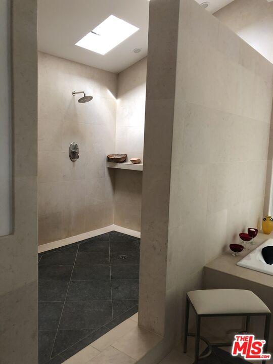 Main Bathroom Shower