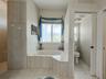 Primary en suite tub