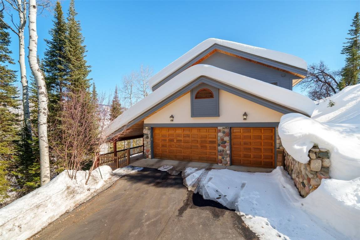 In the coveted Dakota Ridge Subdivision, this stunning home offers unparalleled privacy on its tucked away lot, surrounded by soaring aspen and pine trees and offering breathtaking vistas of the ...