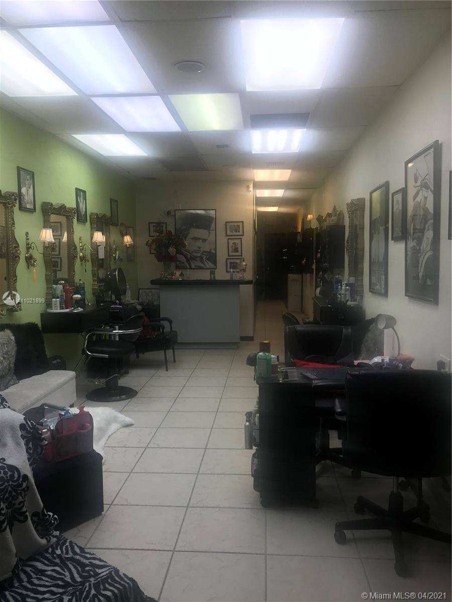 THIS NICE BEAUTY SALON IS LOCATED IN THE CORAL GABLES CITY CENTER.