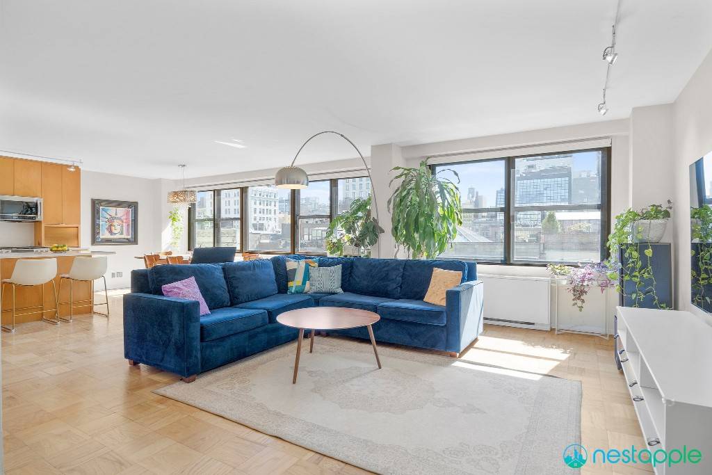 7 East 14th St. 1009 is a high floor, sprawling home in a full service coop in the heart of the Village.