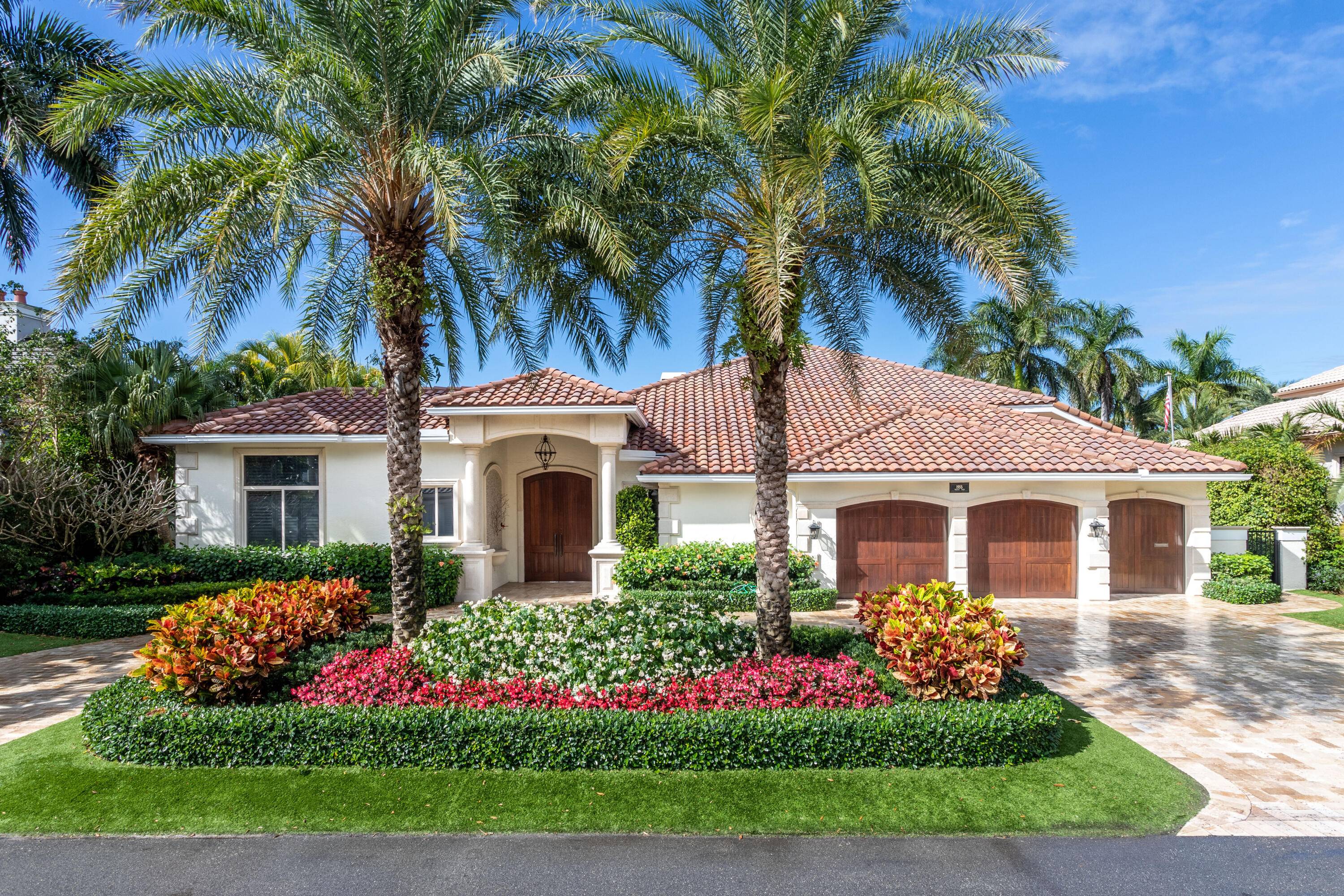 Beautiful Courtyard home with golf views overlooking the 12th fairway of a Jack Nicklaus design Signature Golf Course.