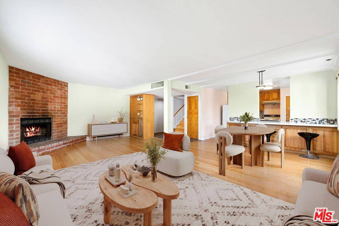 2412 Ocean Ave 2BR Marina Del Rey La