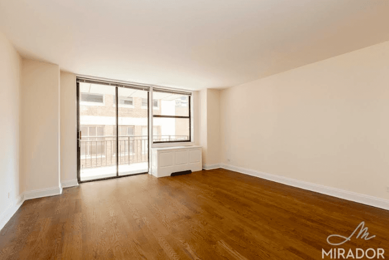 33rd floor north facing one bedroom with private balcony amp ; brand new stainless steel kitchen appliances with modern finishes.