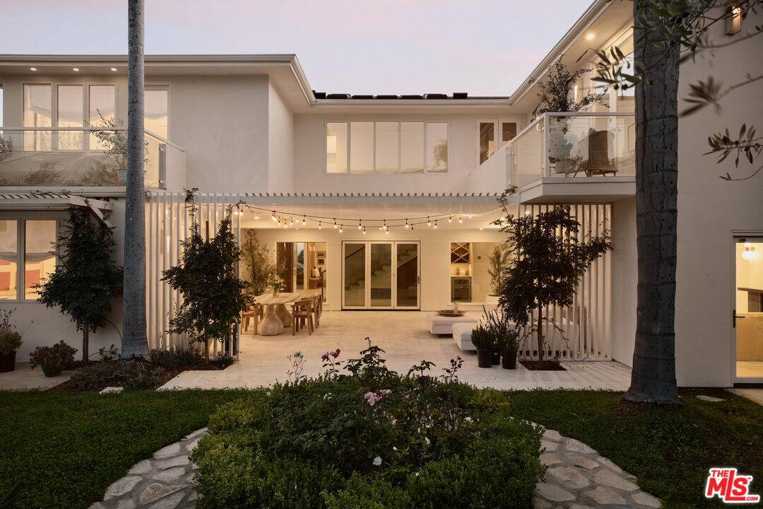 873   Berkeley St 5BR Santa Monica La