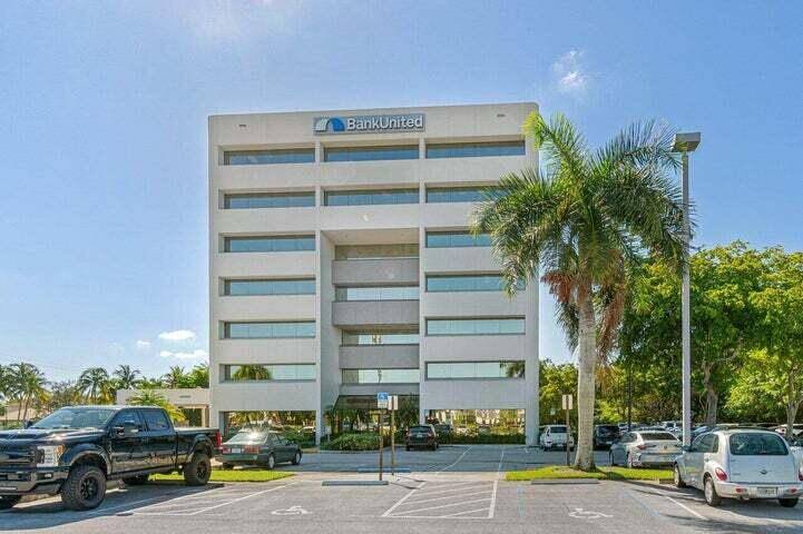 Sublet this office space on the 2nd Floor of the Bank United Building off of Atlantic Ave in Delray Beach.