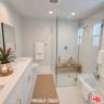Primary Bathroom w/shower, tub