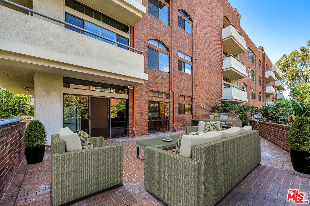 Huge Private Patio