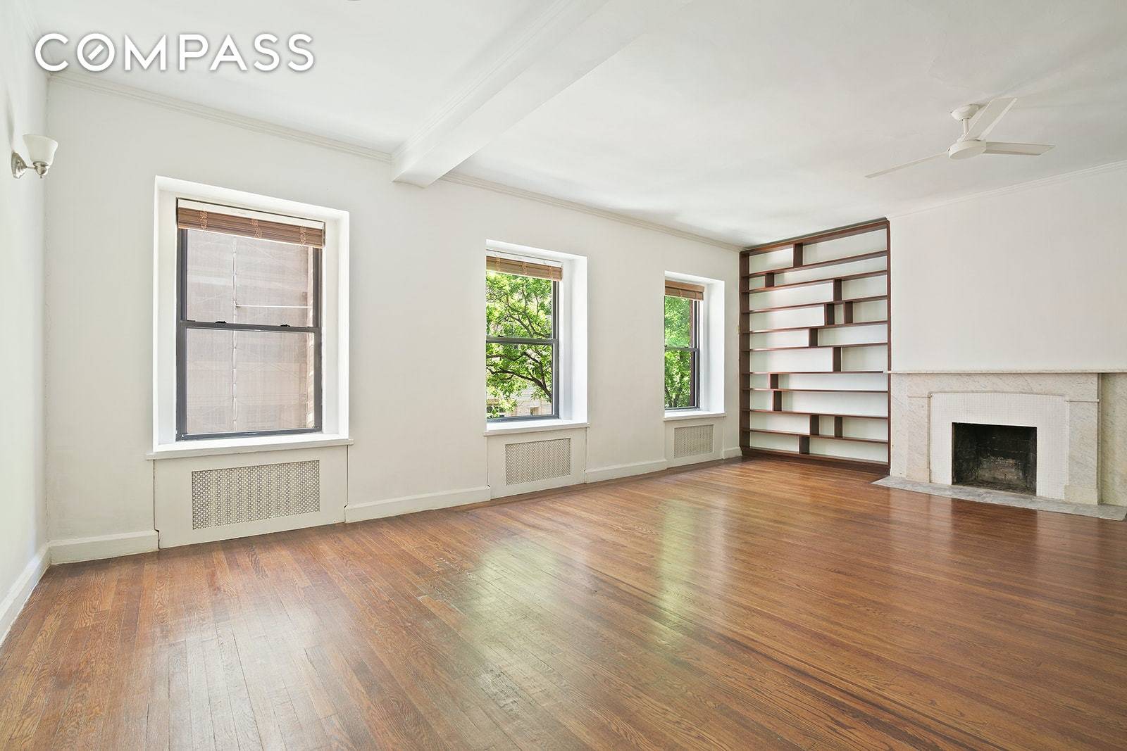 Beautiful and spacious 2 bedroom 2 bathroom duplex apartment conveniently located in Gramercy Park.