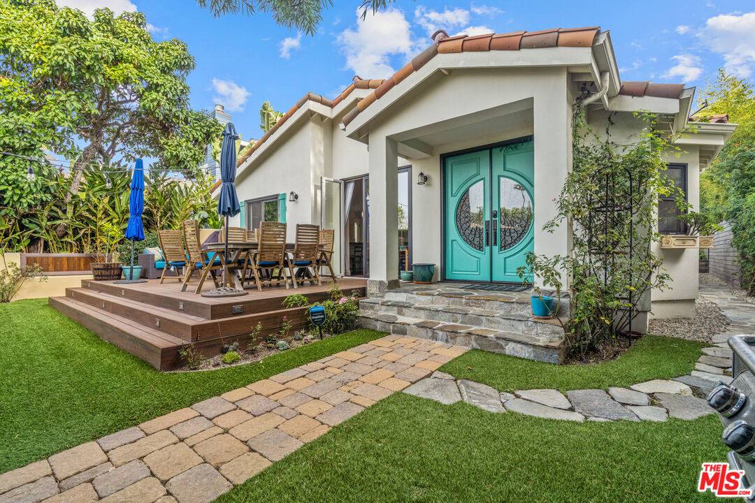 2464   Glyndon Ave 2BR Marina Del Rey La