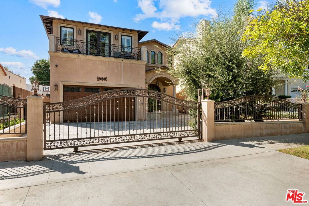 2023   Parnell Ave 6BR Beverlywood La