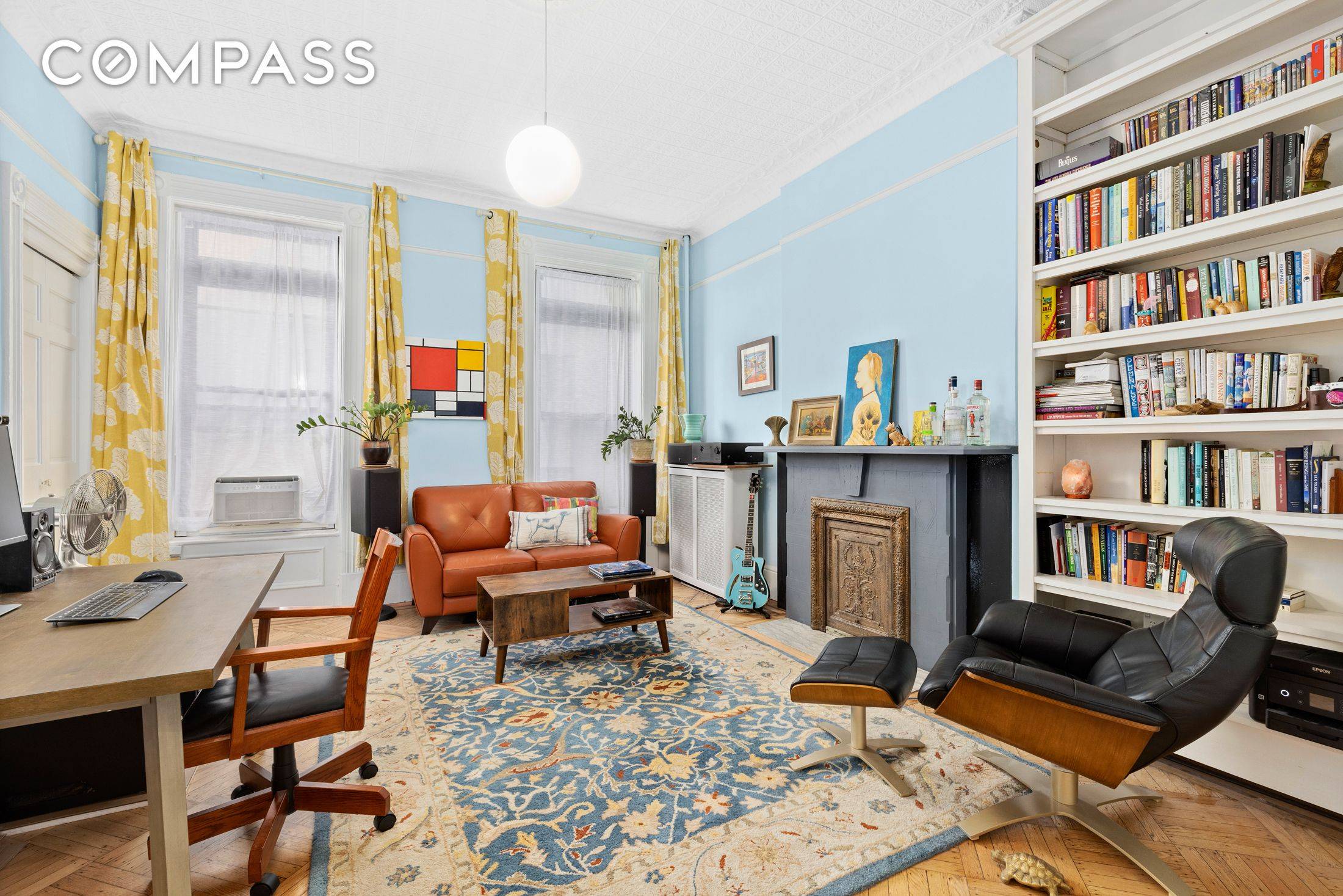 Apt 4R at 153 Joralemon St is a chic, stylish 1 bed 1 bath co op in the heart of Brooklyn Heights.
