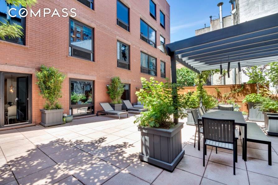 A palatial three bedroom duplex with flexible bonus space, four bathrooms, and an enormous private terrace providing townhouse living with condo conveniences at the border of two of Brooklyn s ...