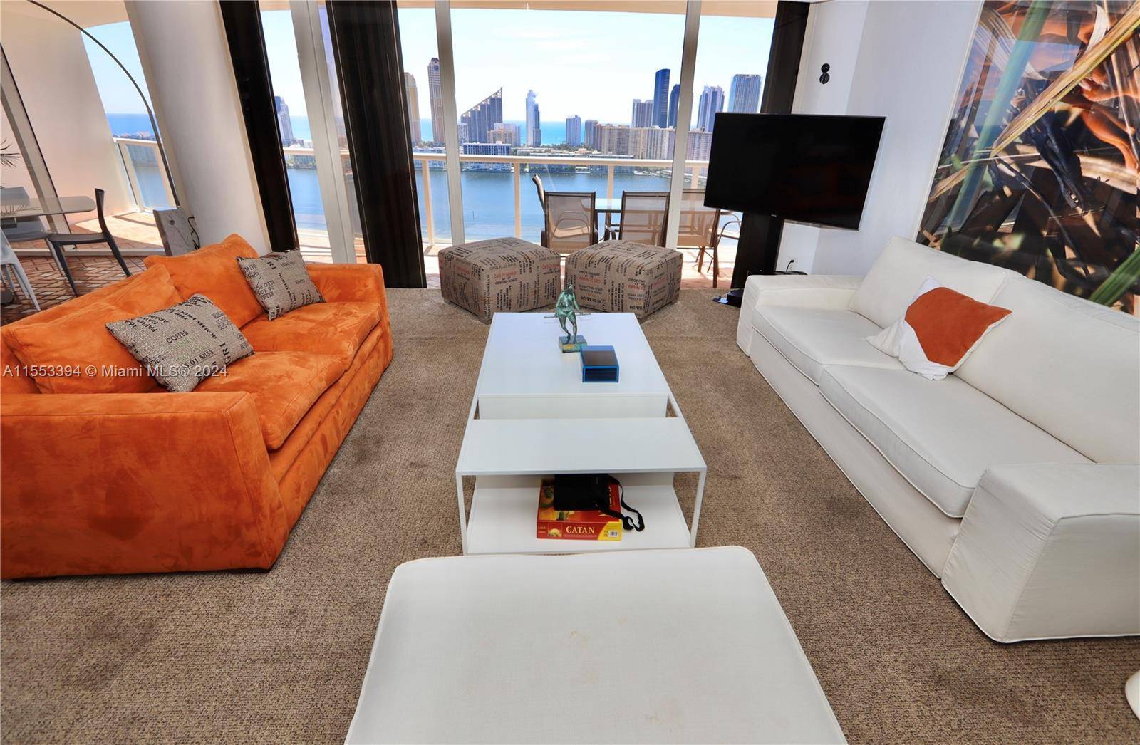SPECTACULAR VIEWS FROM THIS DUPLEX HIGH IN THE SKY !