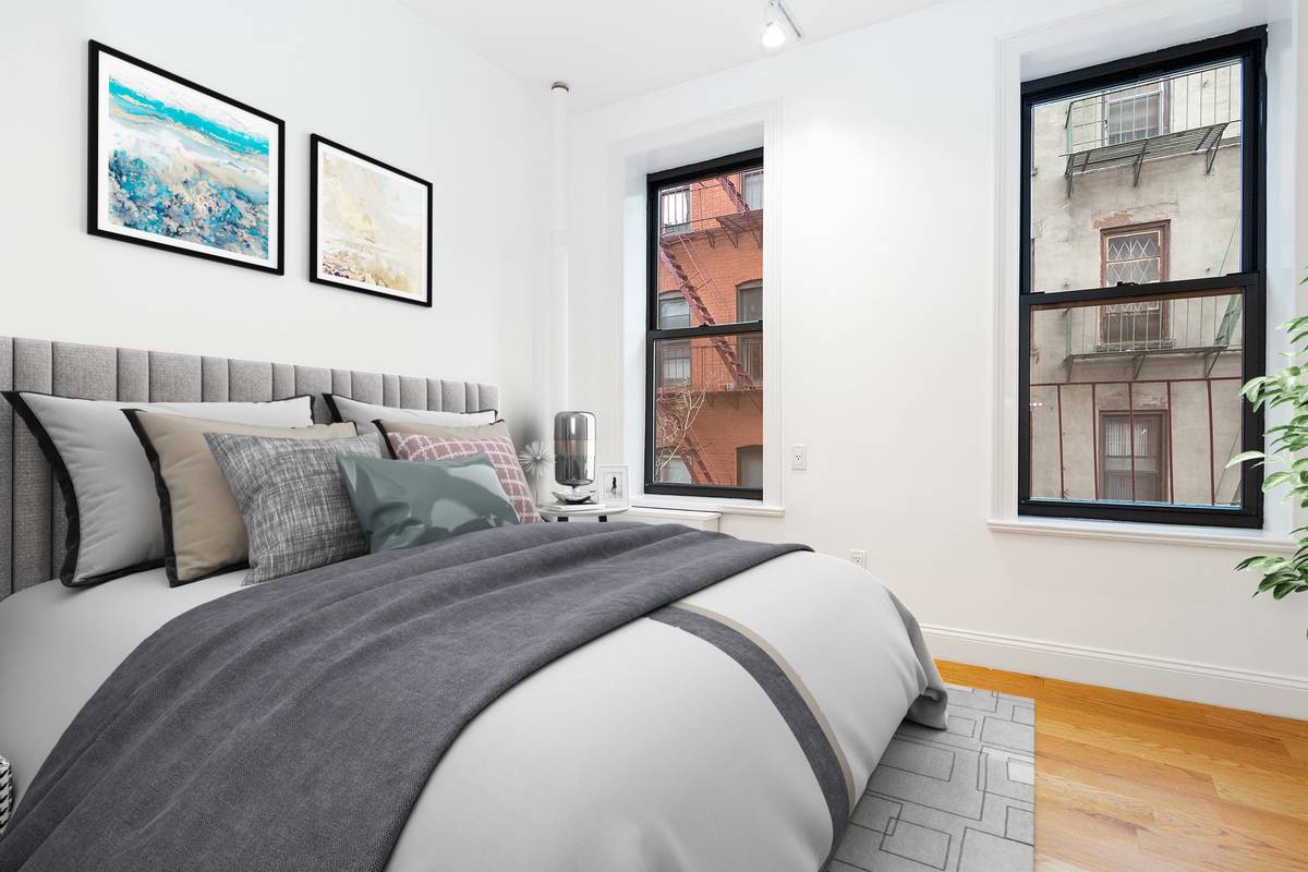Newly renovated one bedroom apartment in amazing NoLita location !