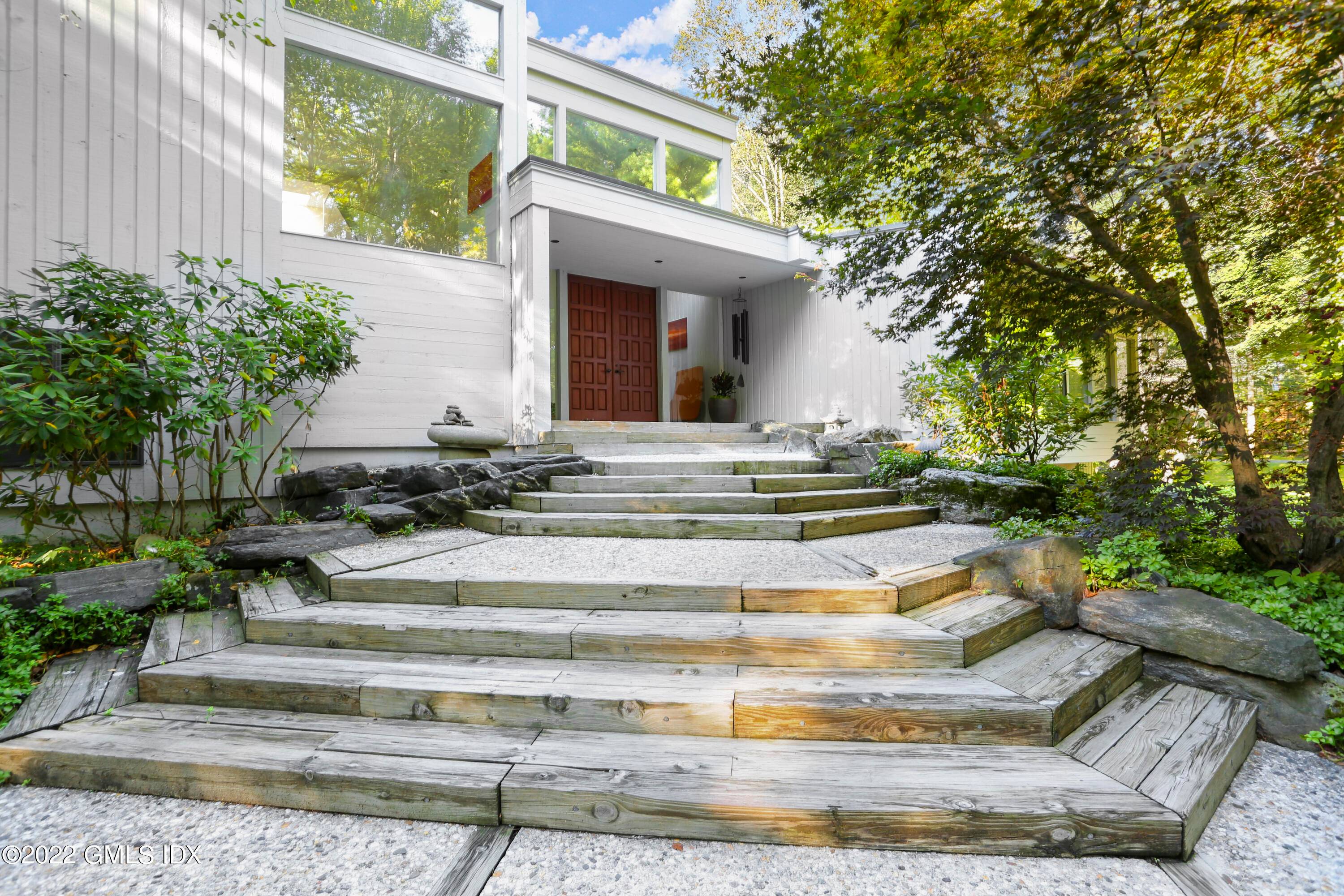 Breathtaking 5 bedroom contemporary with stunning views on a private cul de sac off the prestigious John Street in Greenwich.