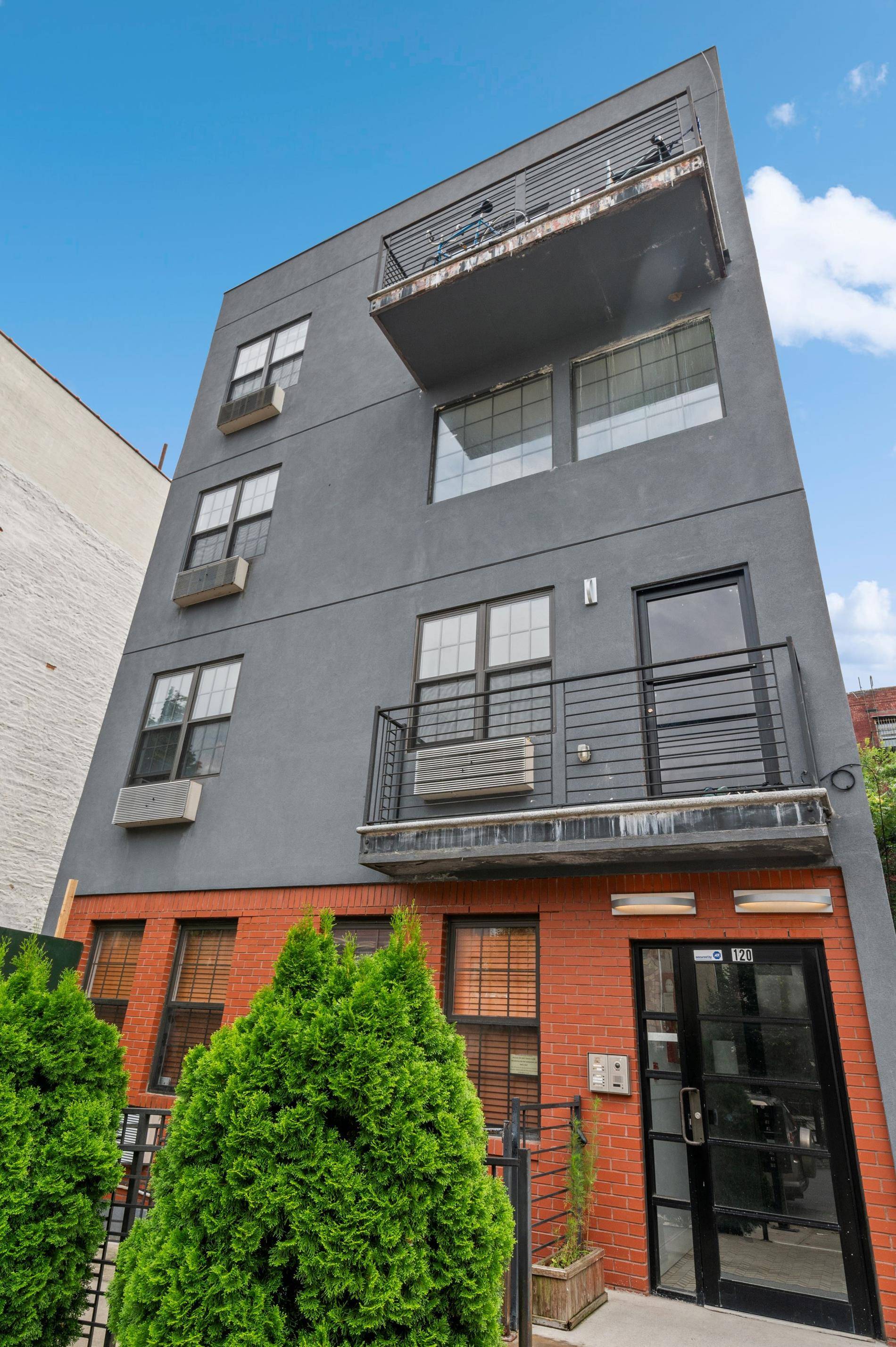 Welcome to 120 Pulaski Street, built in 2015 and consisting of 6 newly designed and developed condominium units, in the heart of Bedford Stuyvesant.