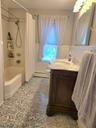 Primary bedroom bathroom