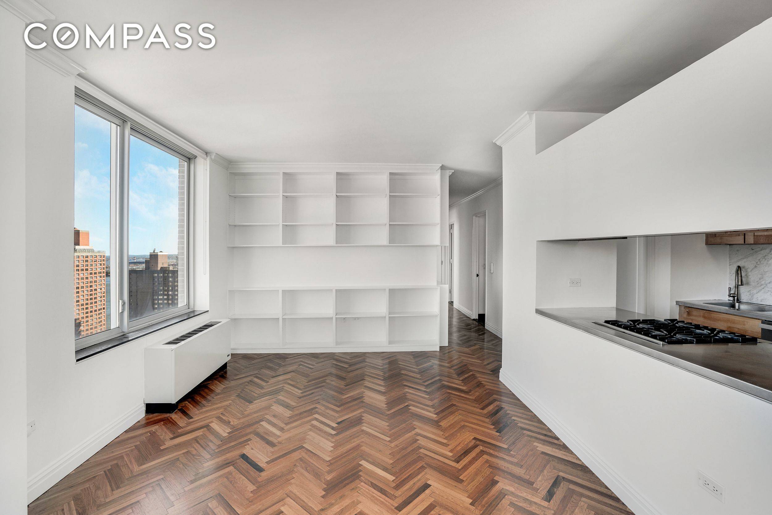 AMAZING VALUE This gracious 3 bedroom home on the 33rd floor has spectacular river and city views in a full service luxury doorman condominium.
