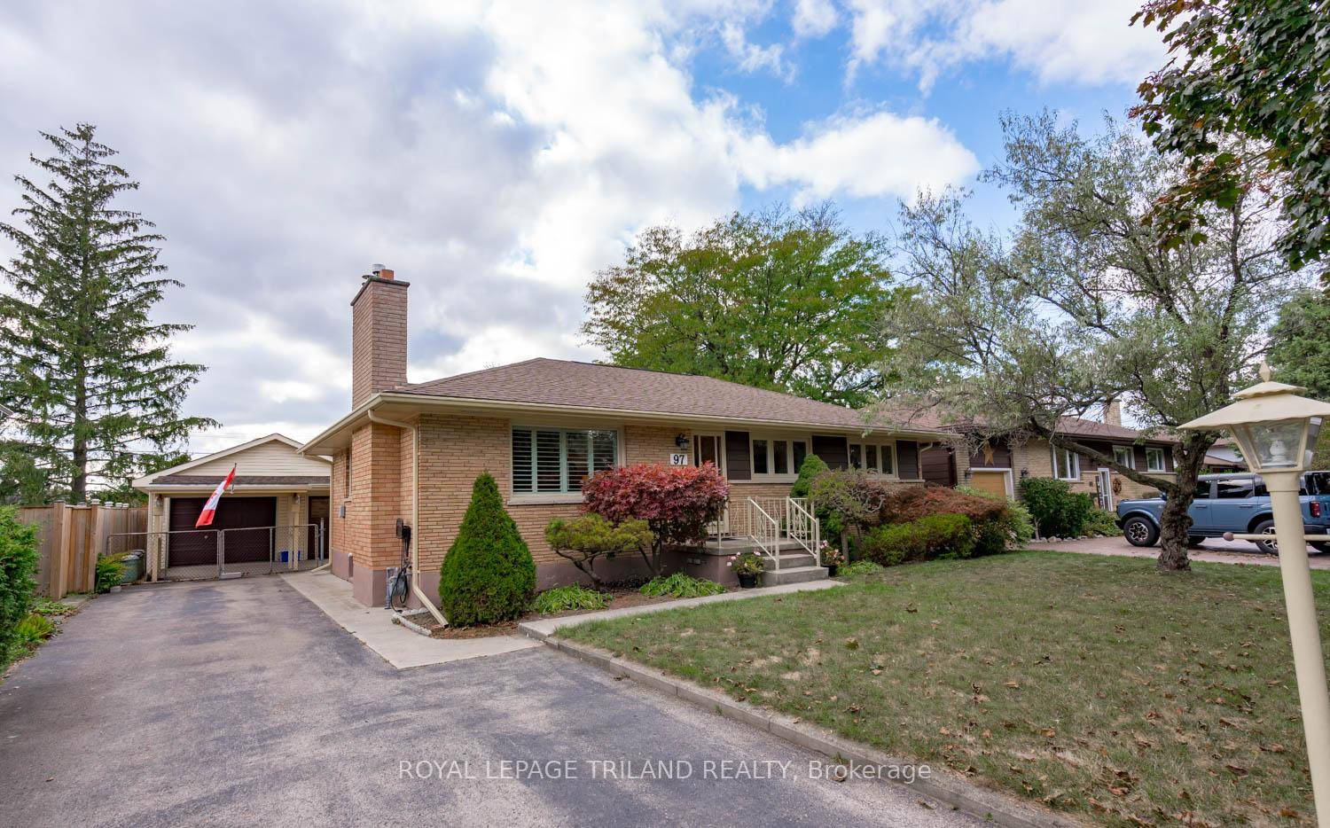 Welcome to 97 Goldwick Cr.