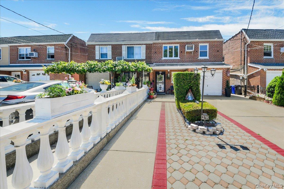 WELCOME to 279 Throggs Neck Blvd.