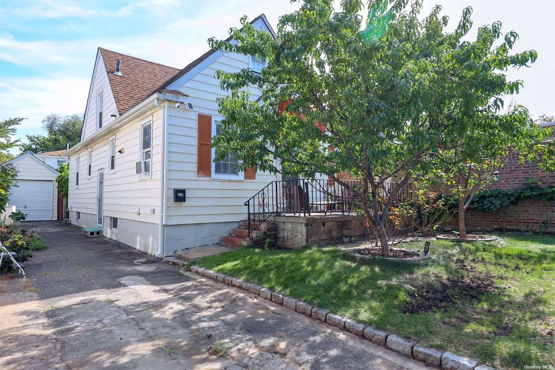 JUST LISTED CHARMING DETACHED ONE FAMILY NESTED IN A VERY CONVENIENT LOCATION.