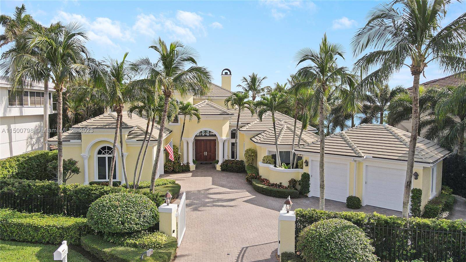 This Spectacular Direct Intracoastal Home located in Prestigious Indian Hills is sure to please the most discerning buyer looking for perfection and luxury living on the water in Tequesta Martin ...