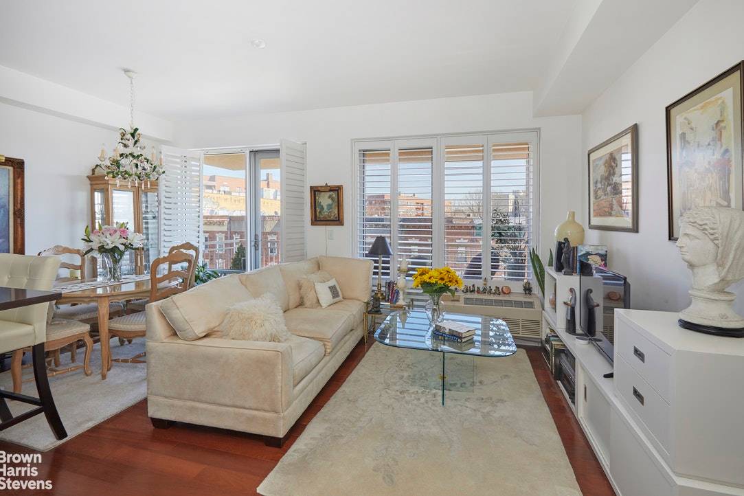 Only 5 blocks from Prospect Park, this sun filled, modern, condominium is nestled in a true neighborhood enclave of charming and useful shops, coffee houses and restaurants.