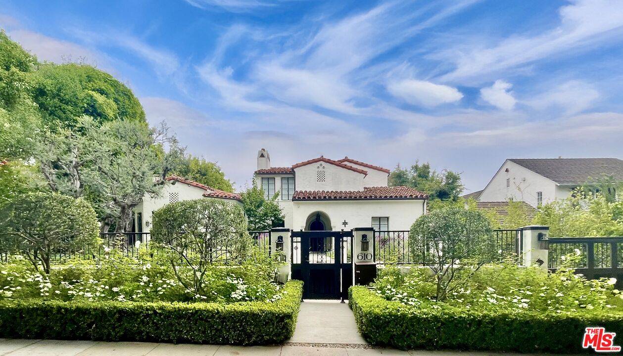 610  N Arden Dr 5BR Beverly Hills Post Office | B.H.P.O. La