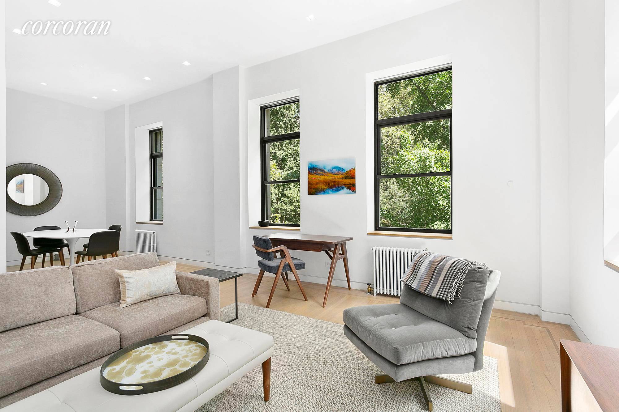 Be wowed by the full Gramercy Park views and the luxury renovations at 7 Gramercy Park West 2C.