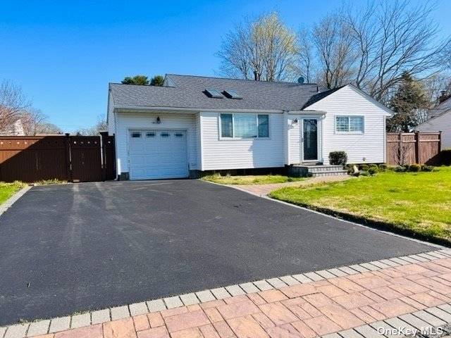 Perfectly maintained with beautiful curb appeal !
