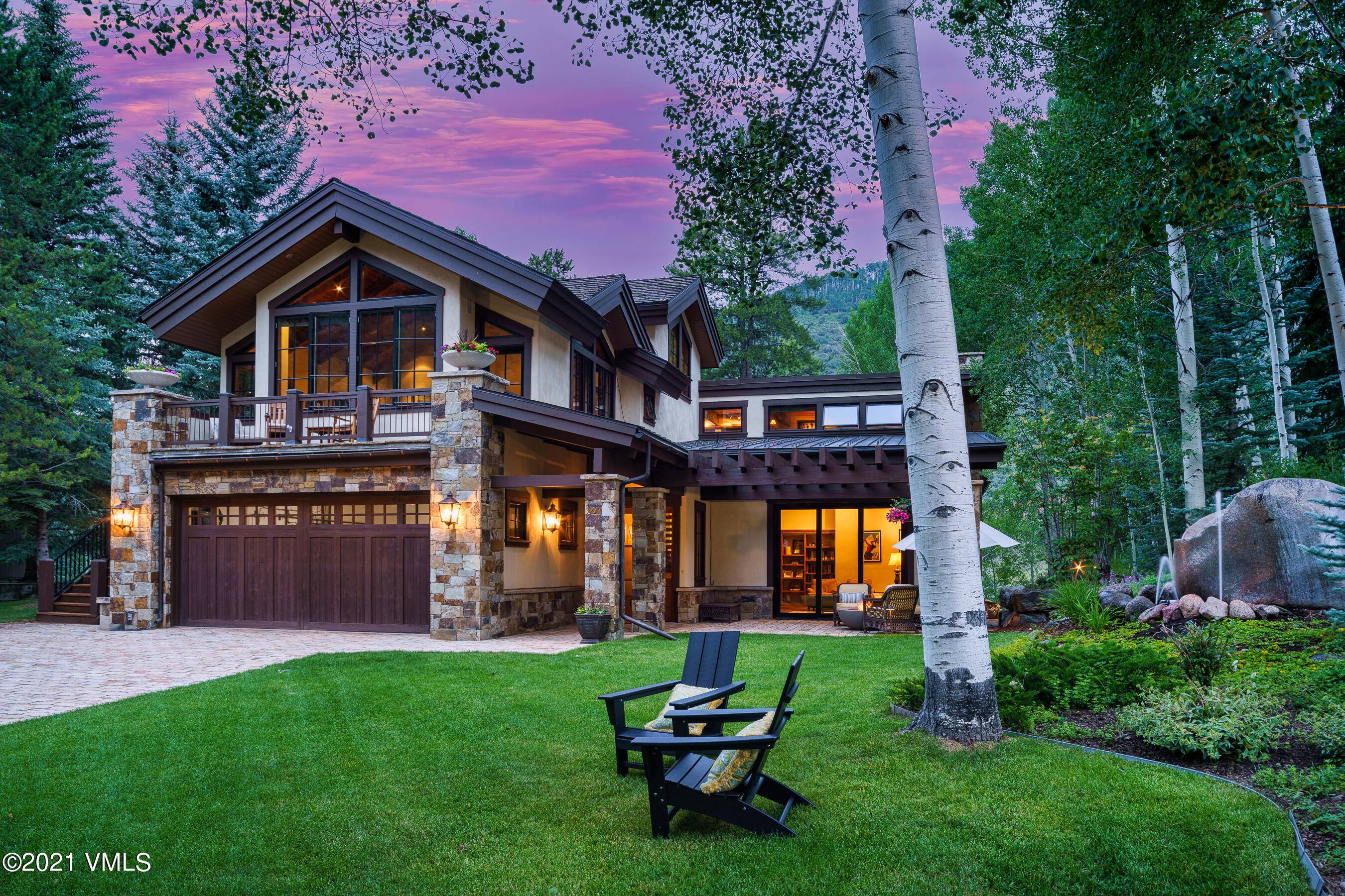Located in the coveted Vail Golf Course Neighborhood and nestled among mature aspen and pine trees, 1163 Cabin Circle is a distinctive home revealing both quality craftsmanship and elegant aesthetics.