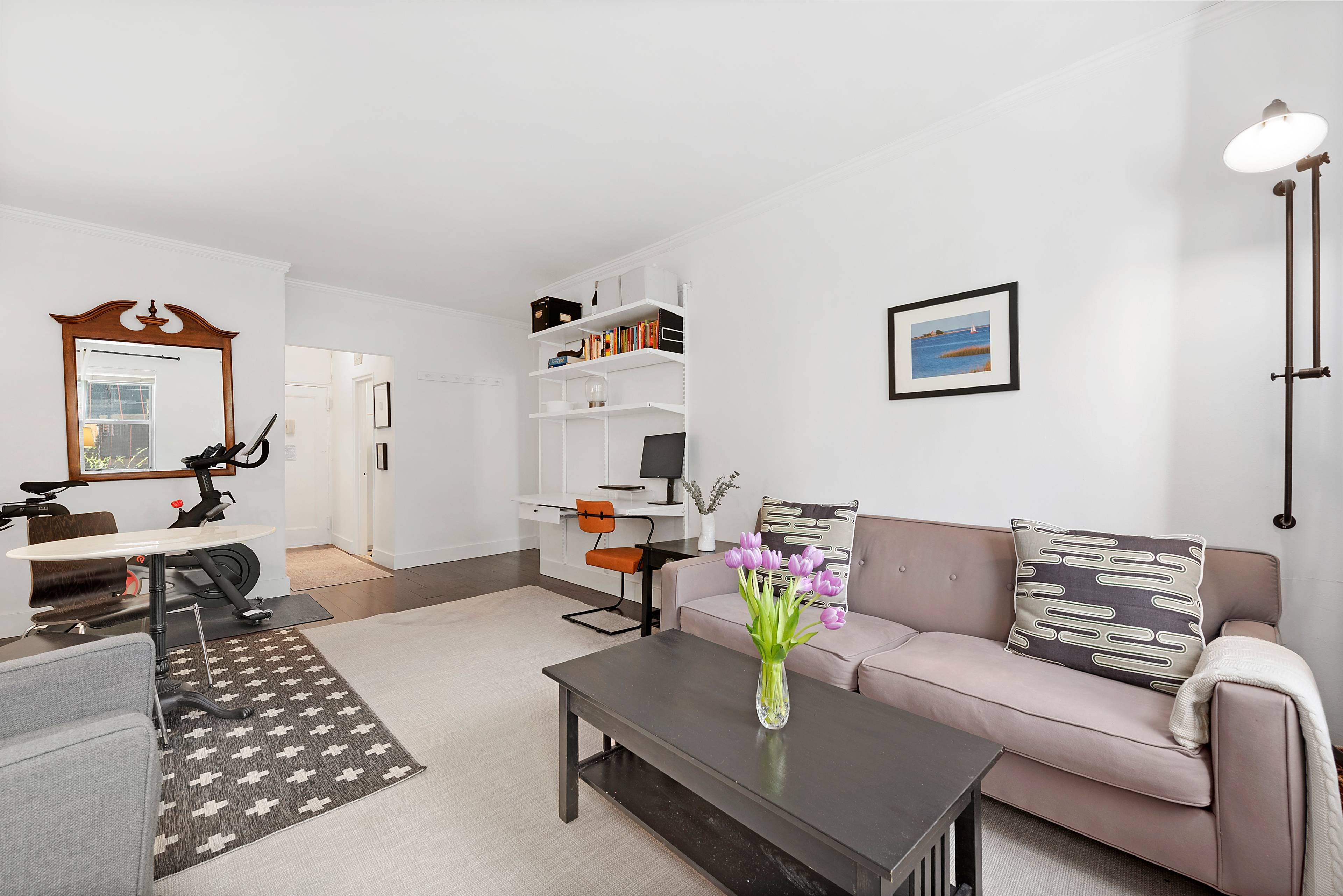 A quiet, spacious, and sunny 1 bedroom in the heart of the Upper East Side what more could you want.