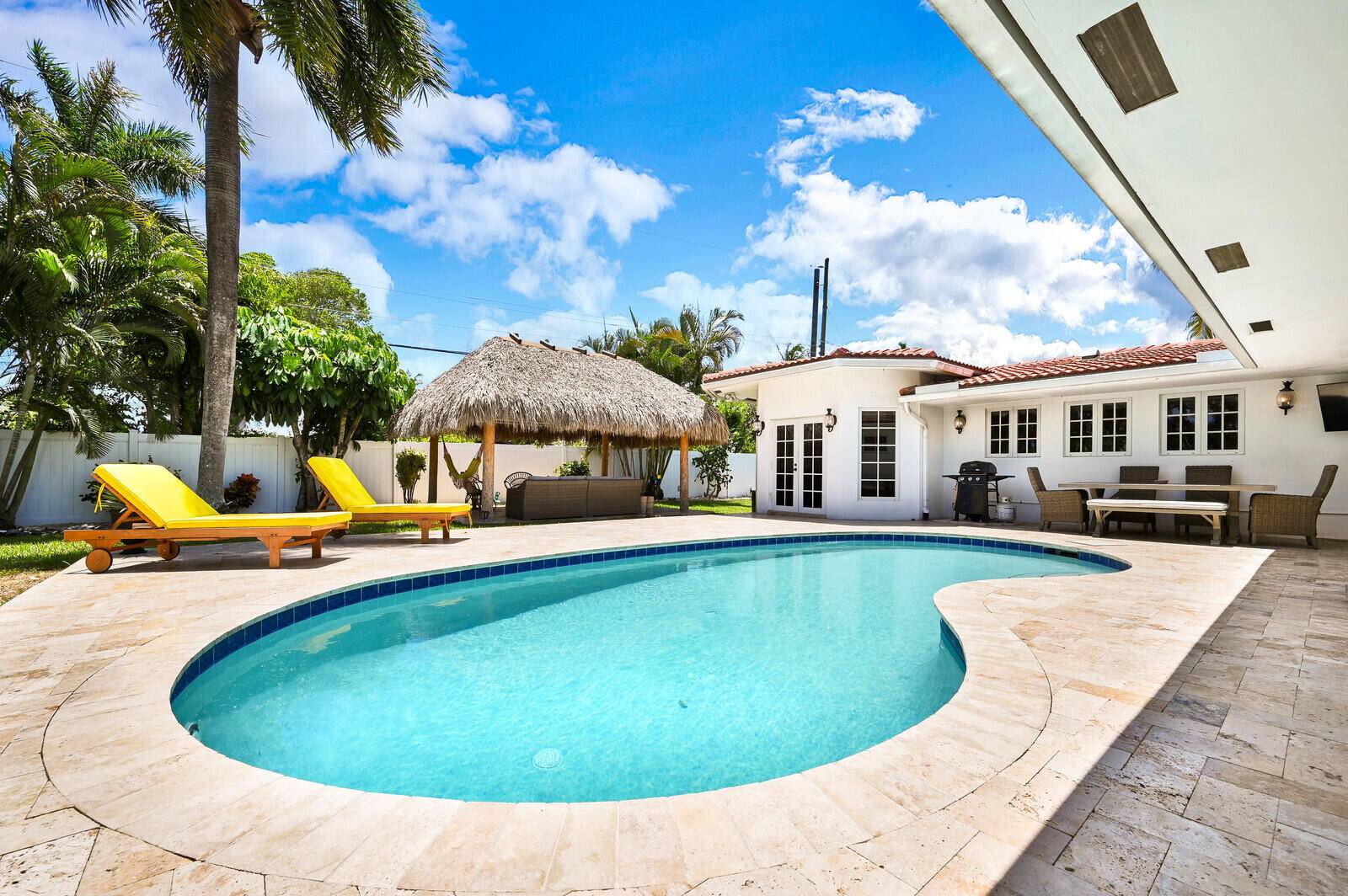 This Short Term SEASONAL OFF SEASON rental in Deerfield Beach's desirable COVE has it ALL, Sprawling at 2400 sq ft w enough room for each family member to enjoy his ...