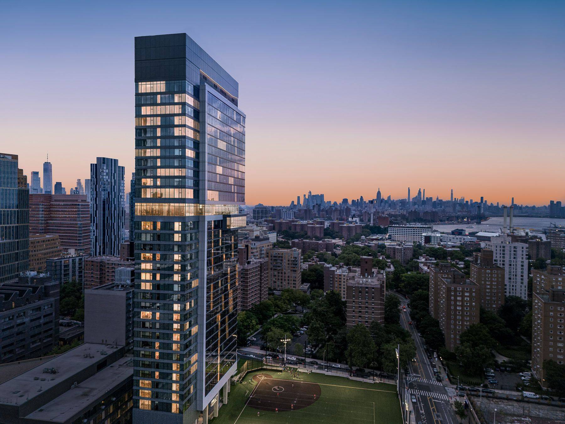 The Willoughby makes a definitive mark on the burgeoning Brooklyn skyline as it sets a new standard of living in an ideal location that epitomizes both convenience and character.