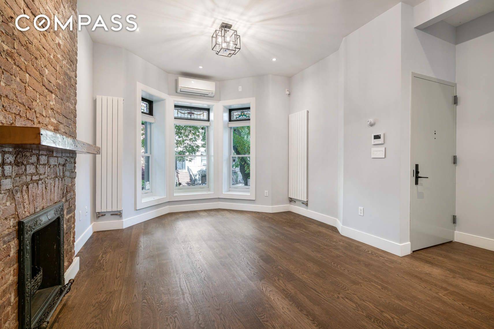No detail spared in this beautiful fully renovated garden duplex.